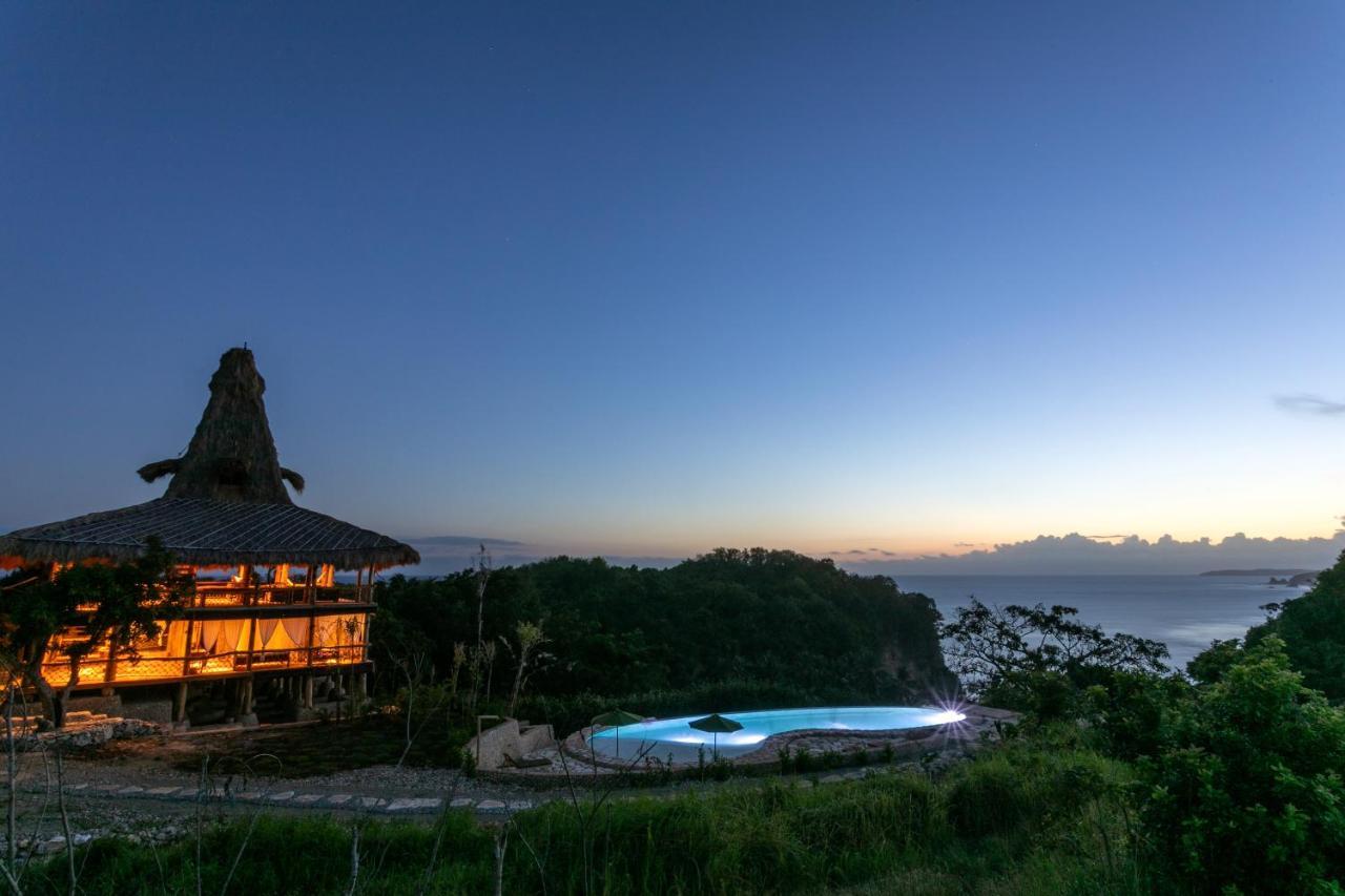 Ngalung Kalla Retreat Waikabubak Exterior foto