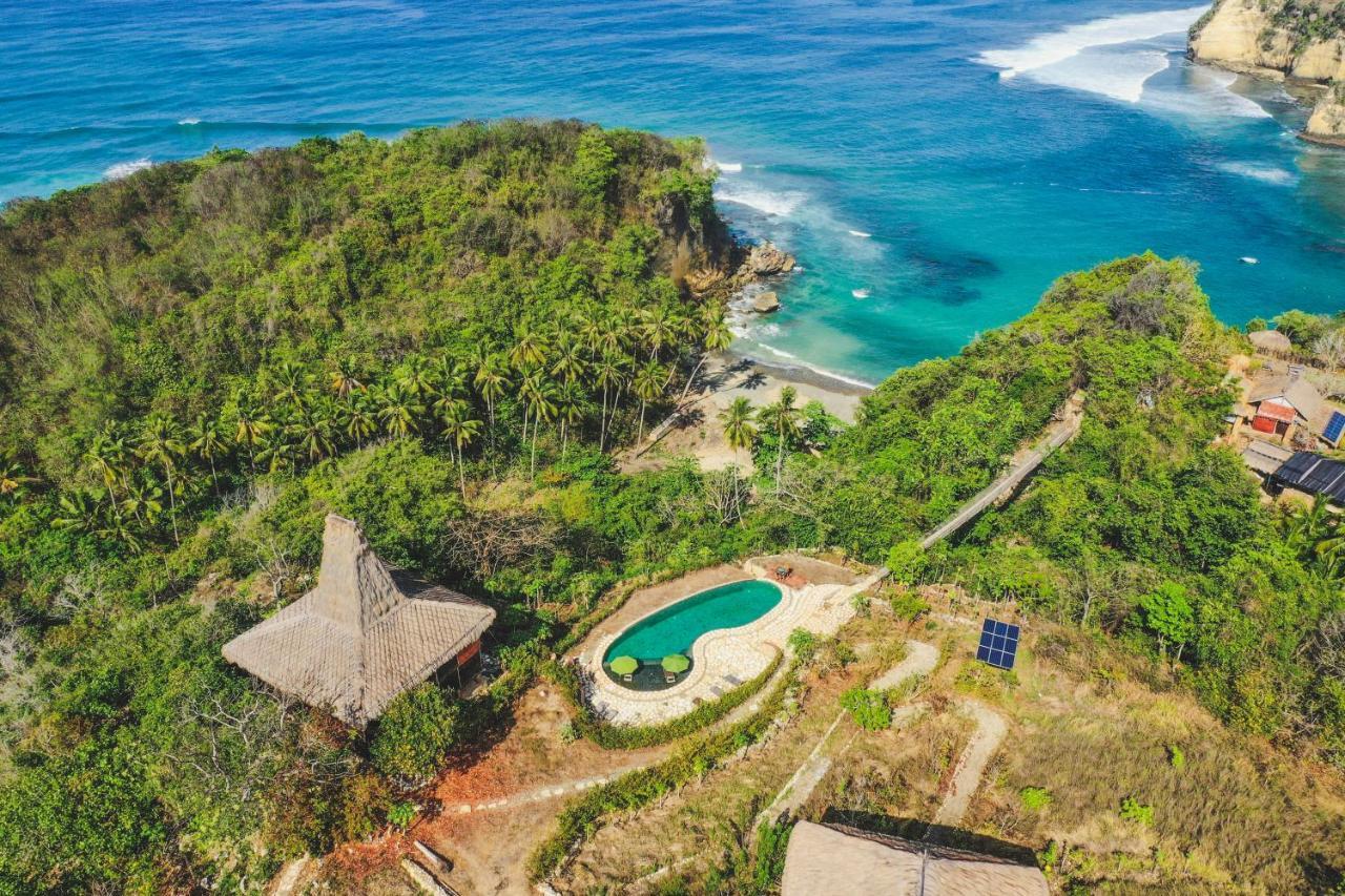Ngalung Kalla Retreat Waikabubak Exterior foto